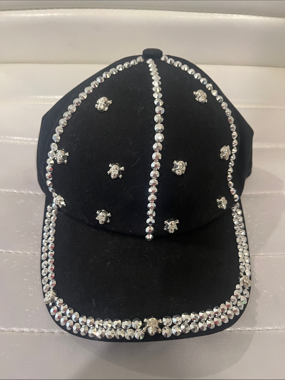 Bling skulls baseball cap